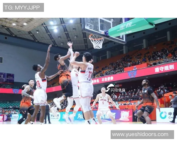 中超焦点战广州队迎战河南队全力争胜展现球队实力与斗志