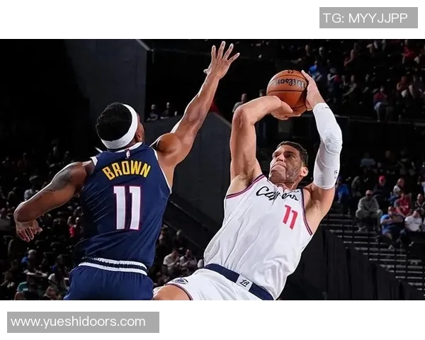 布鲁克洛佩斯：从NBA巨星到篮球战术的创新者与领航者